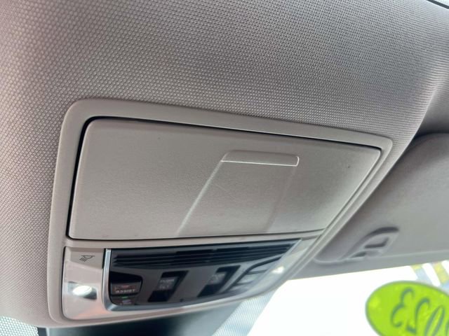 Used 2023 Acura MDX SH-AWD image 36