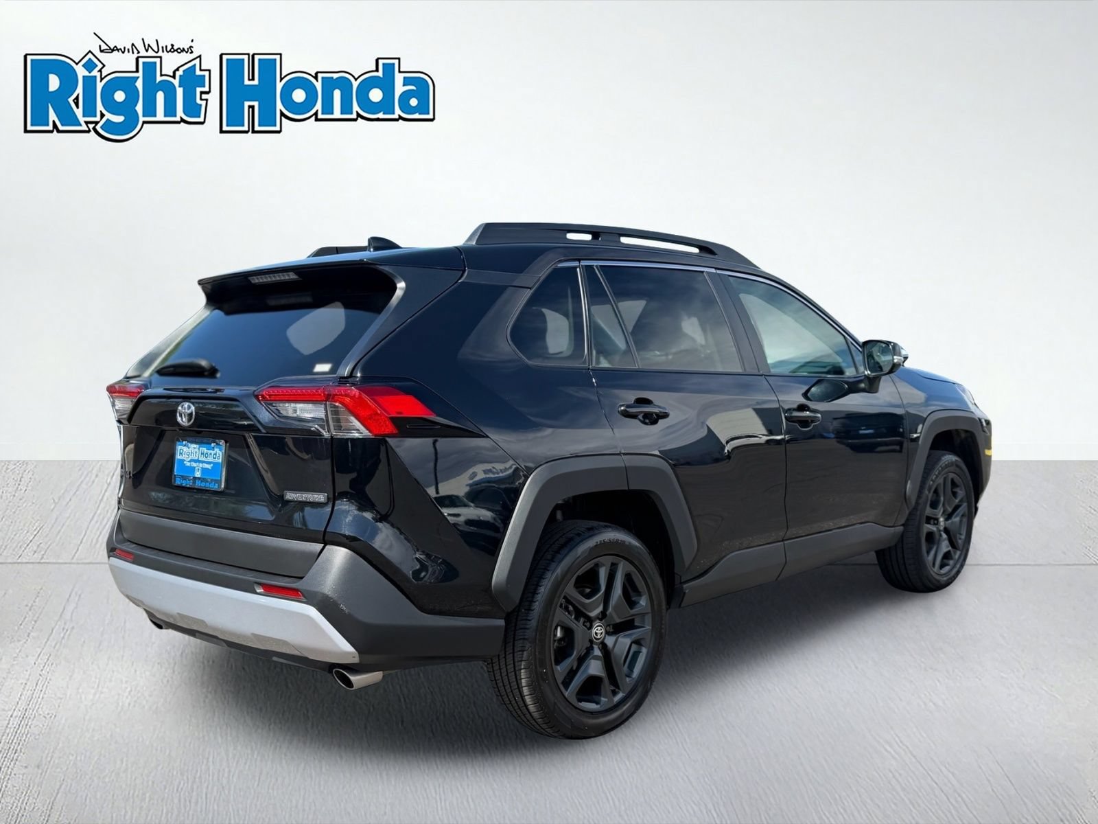 Used 2024 Toyota RAV4 Adventure AWD/4WD image 7