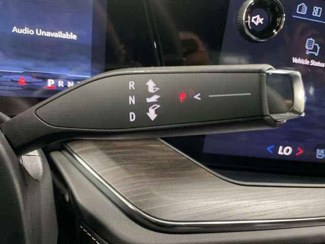New 2026 Chevrolet Suburban Premier AWD/4WD image 20