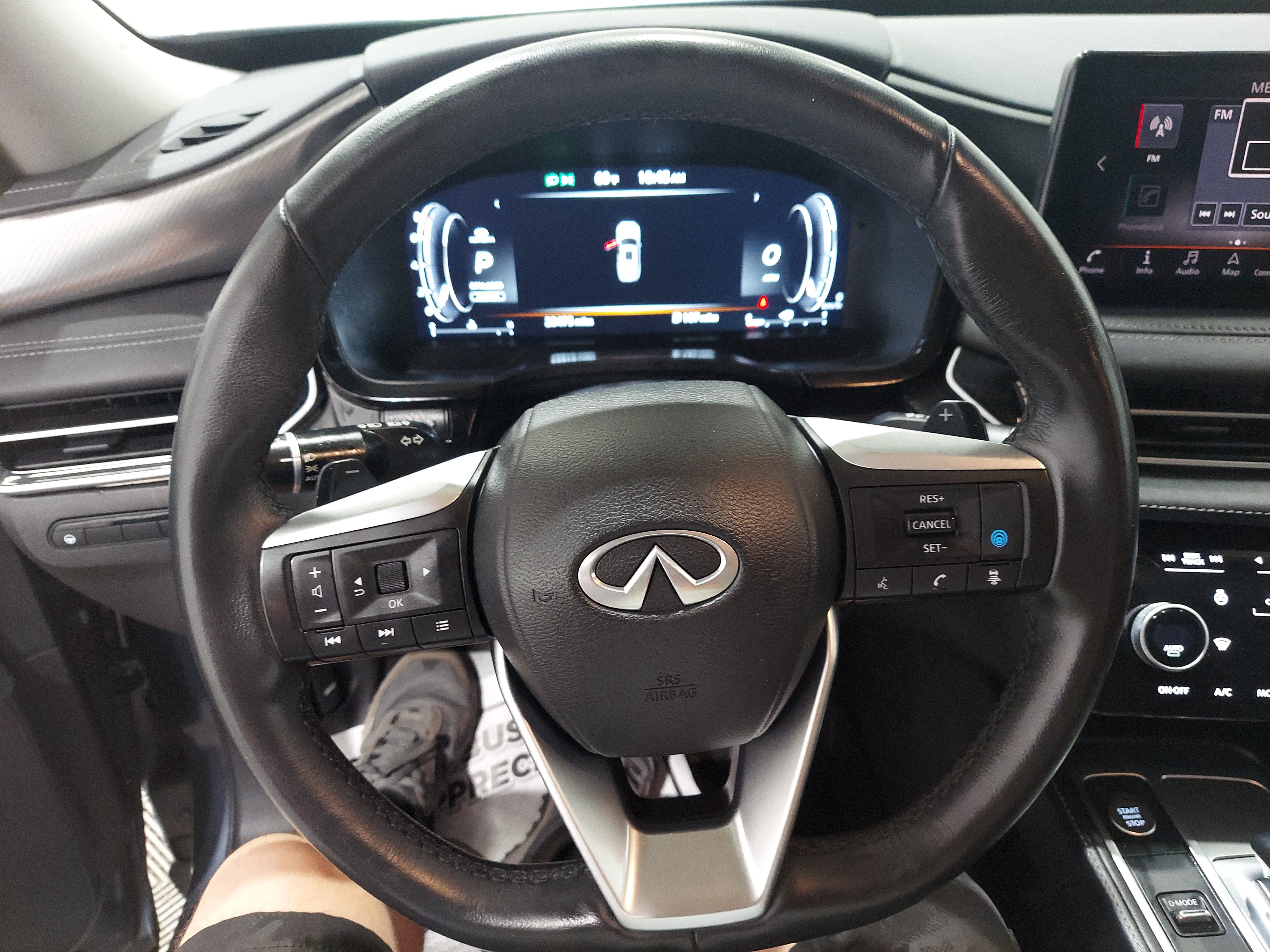 Used 2024 INFINITI QX60 Luxe AWD/4WD image 8
