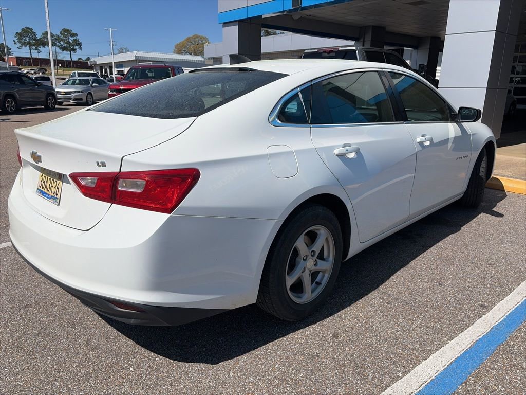 Used 2016 Chevrolet Malibu LS image 4