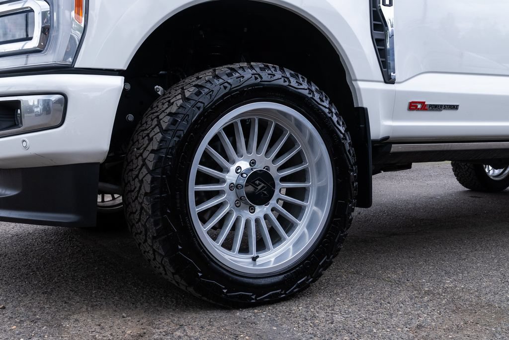 Used 2023 Ford F350 Limited AWD/4WD image 4