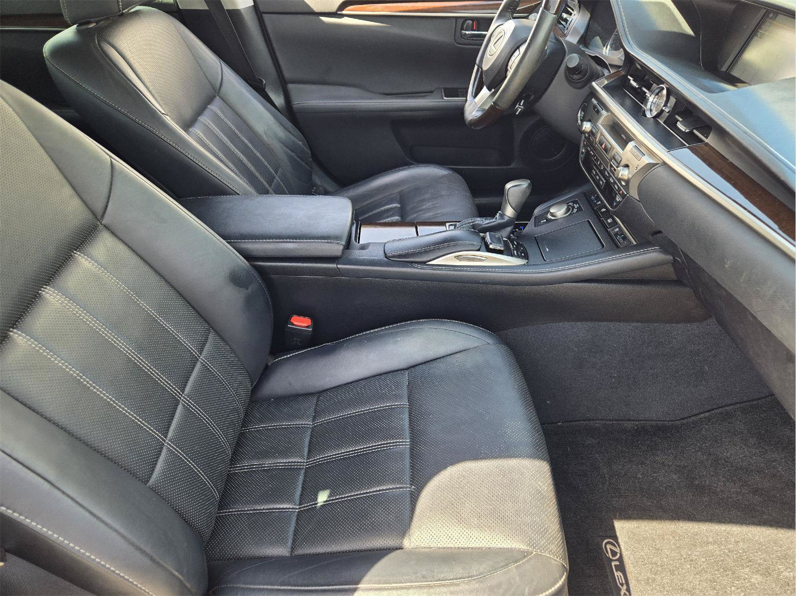 Used 2018 Lexus ES 350 w/ Luxury Package w/Wood Trim FWD image 13