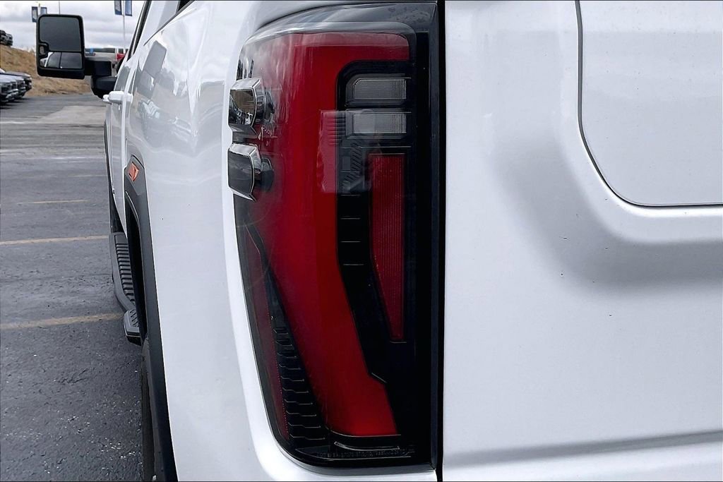 Used 2025 GMC Sierra 3500 AT4 w/ AT4 Premium Plus Package image 26