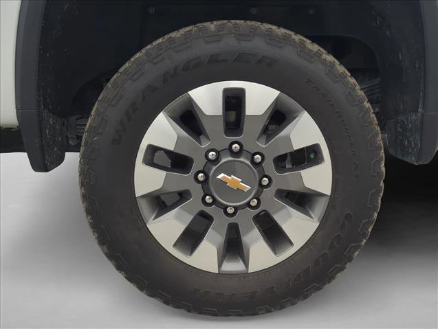 Used 2025 Chevrolet Silverado 2500 Custom w/ Custom Value Package AWD/4WD image 6