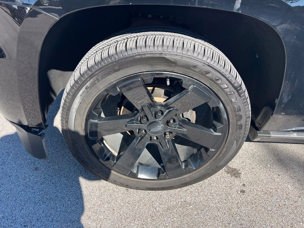 Used 2019 Chevrolet Tahoe Premier AWD/4WD image 12