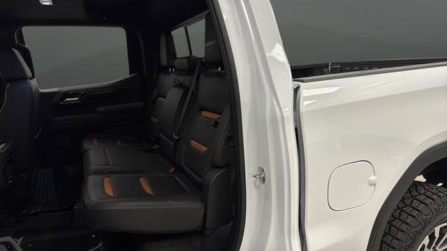 Used 2023 GMC Sierra 1500 AT4 w/ AT4 Premium Package AWD/4WD image 23