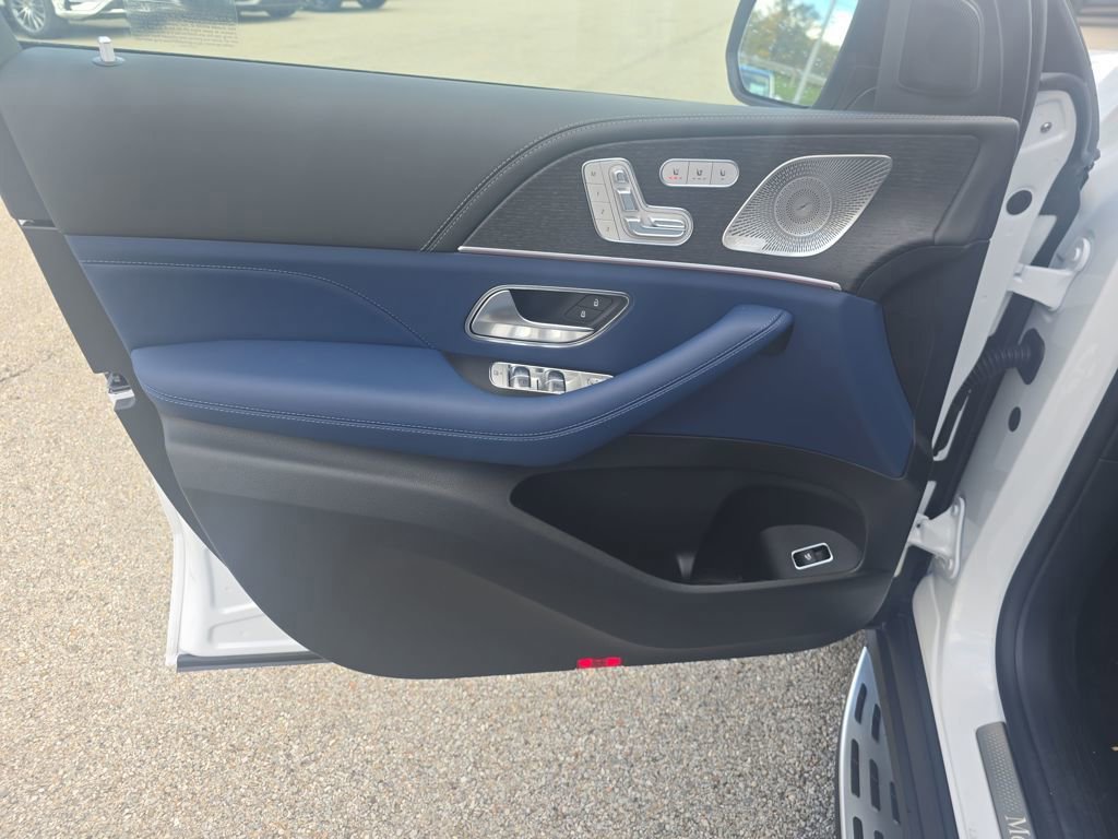 New 2026 Mercedes-Benz GLS 450 4MATIC image 10