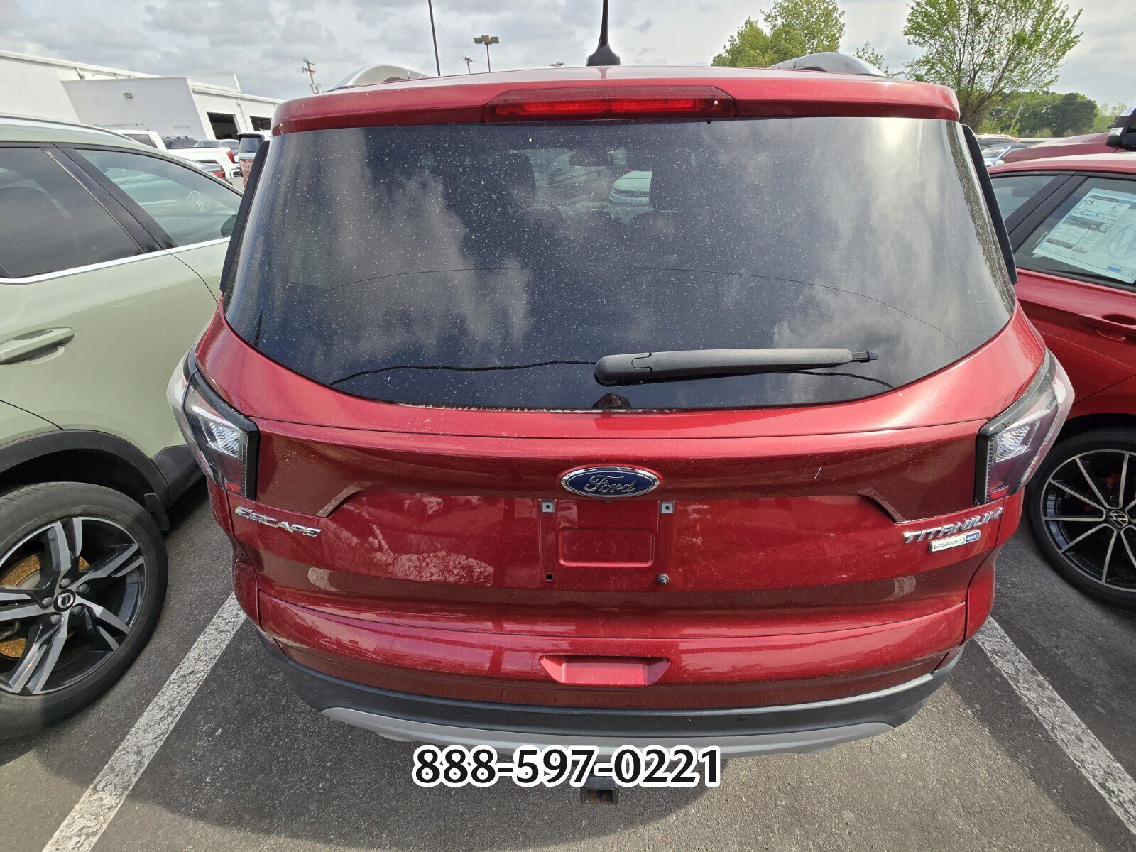 Used 2018 Ford Escape Titanium image 5