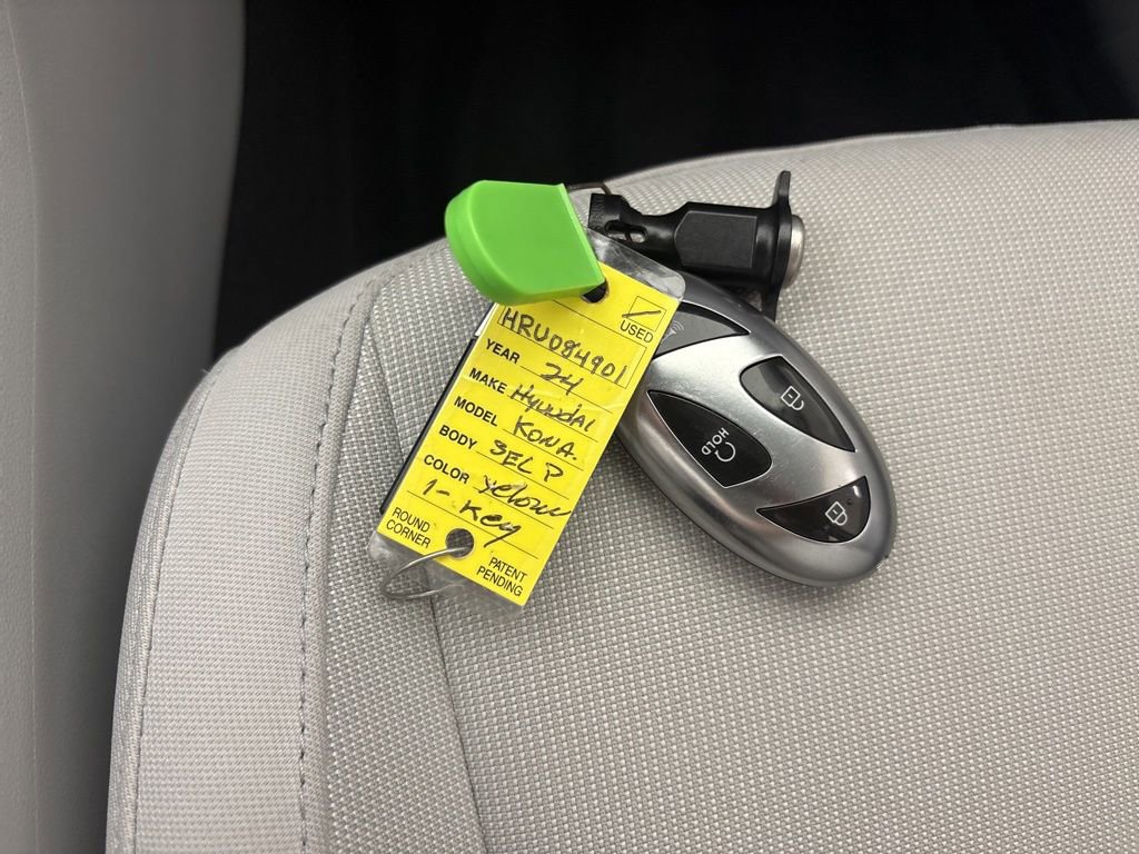 Used 2024 Hyundai Kona SEL w/ Convenience Package image 40