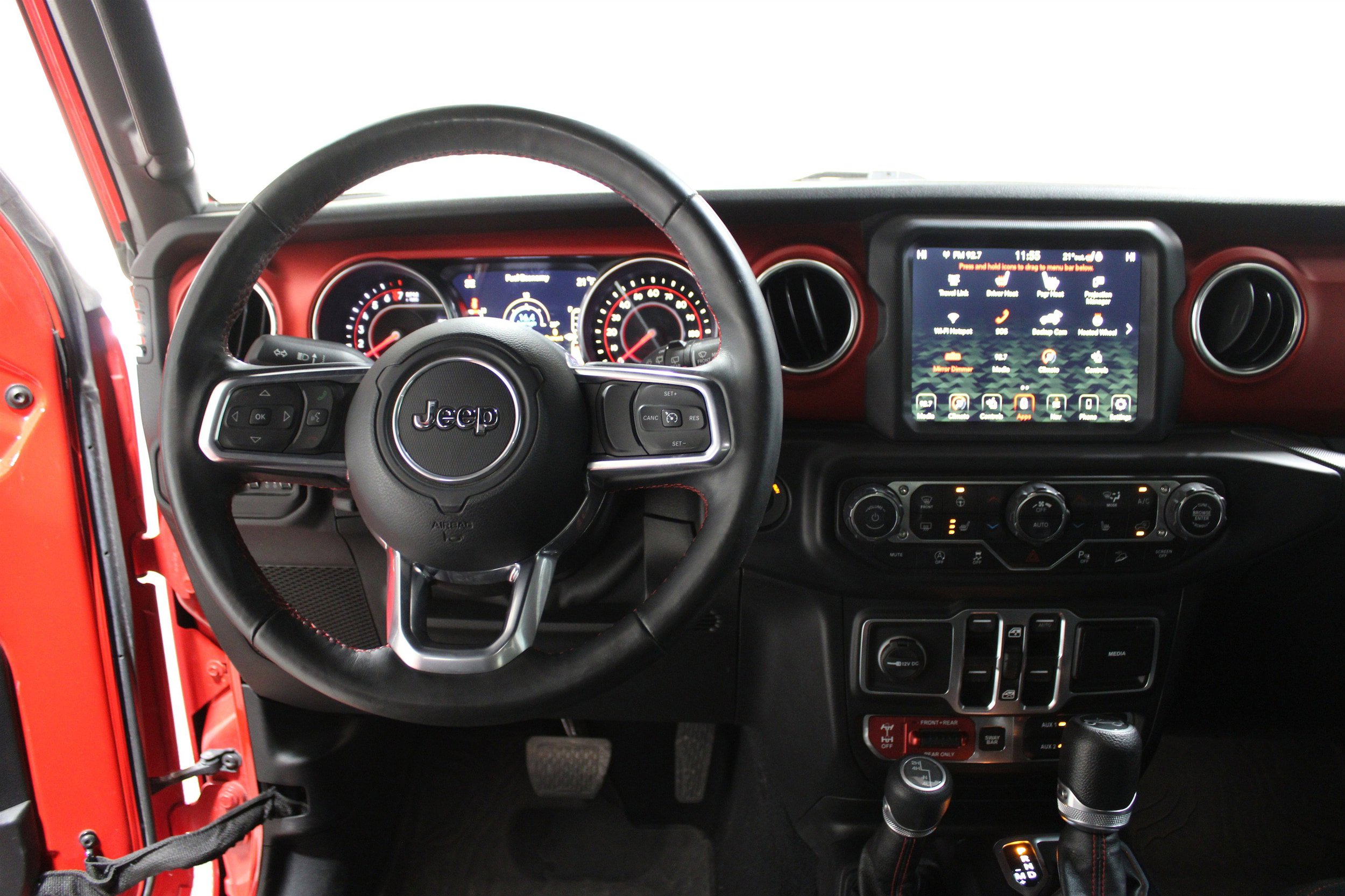 Used 2018 Jeep Wrangler Unlimited Rubicon AWD/4WD image 2