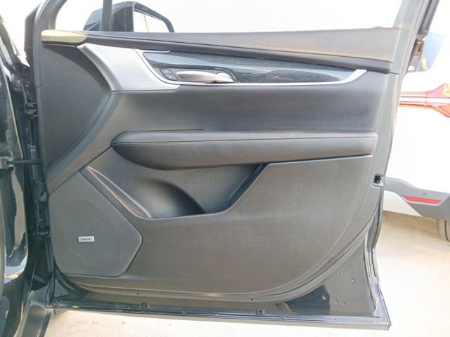 Used 2022 Cadillac XT5 Premium Luxury image 17