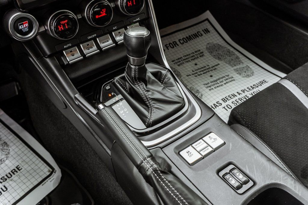 Used 2023 Toyota GR86 Premium w/ ALL Weather Mat Package (TMS) image 19