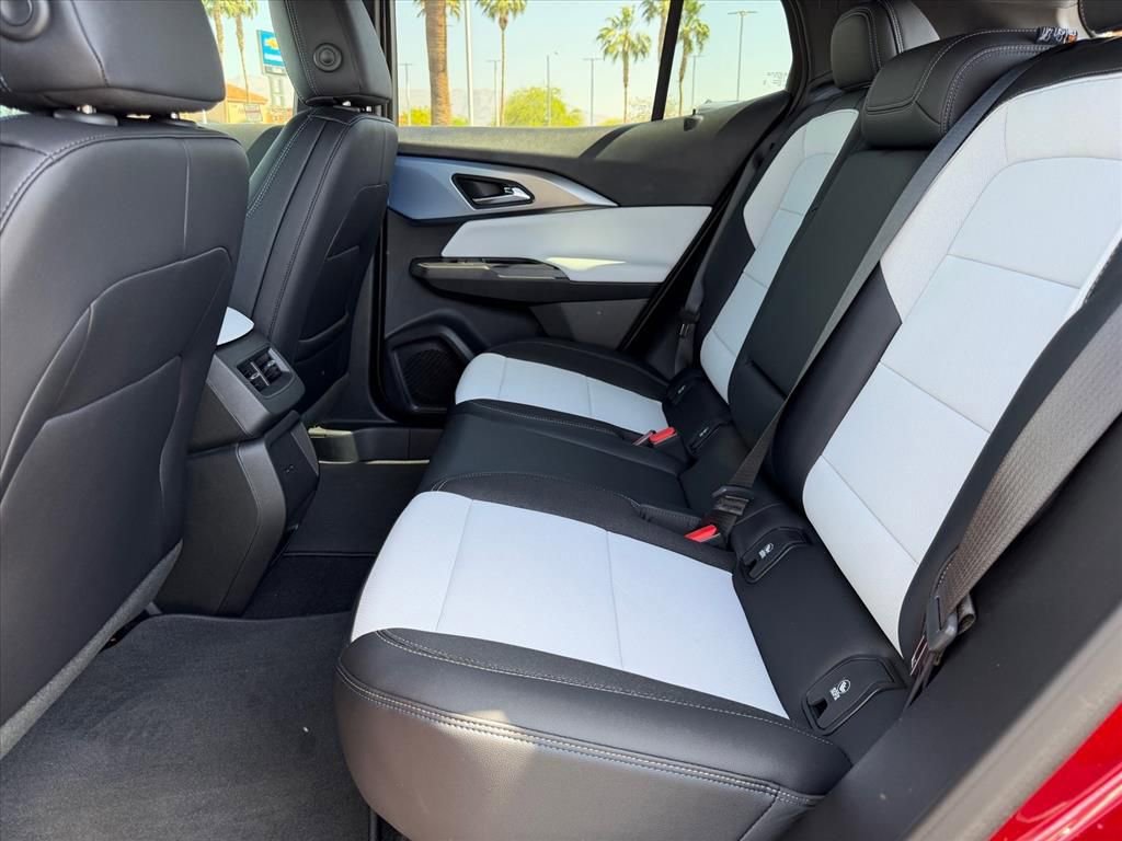 New 2026 Chevrolet Equinox EV LT AWD/4WD image 6