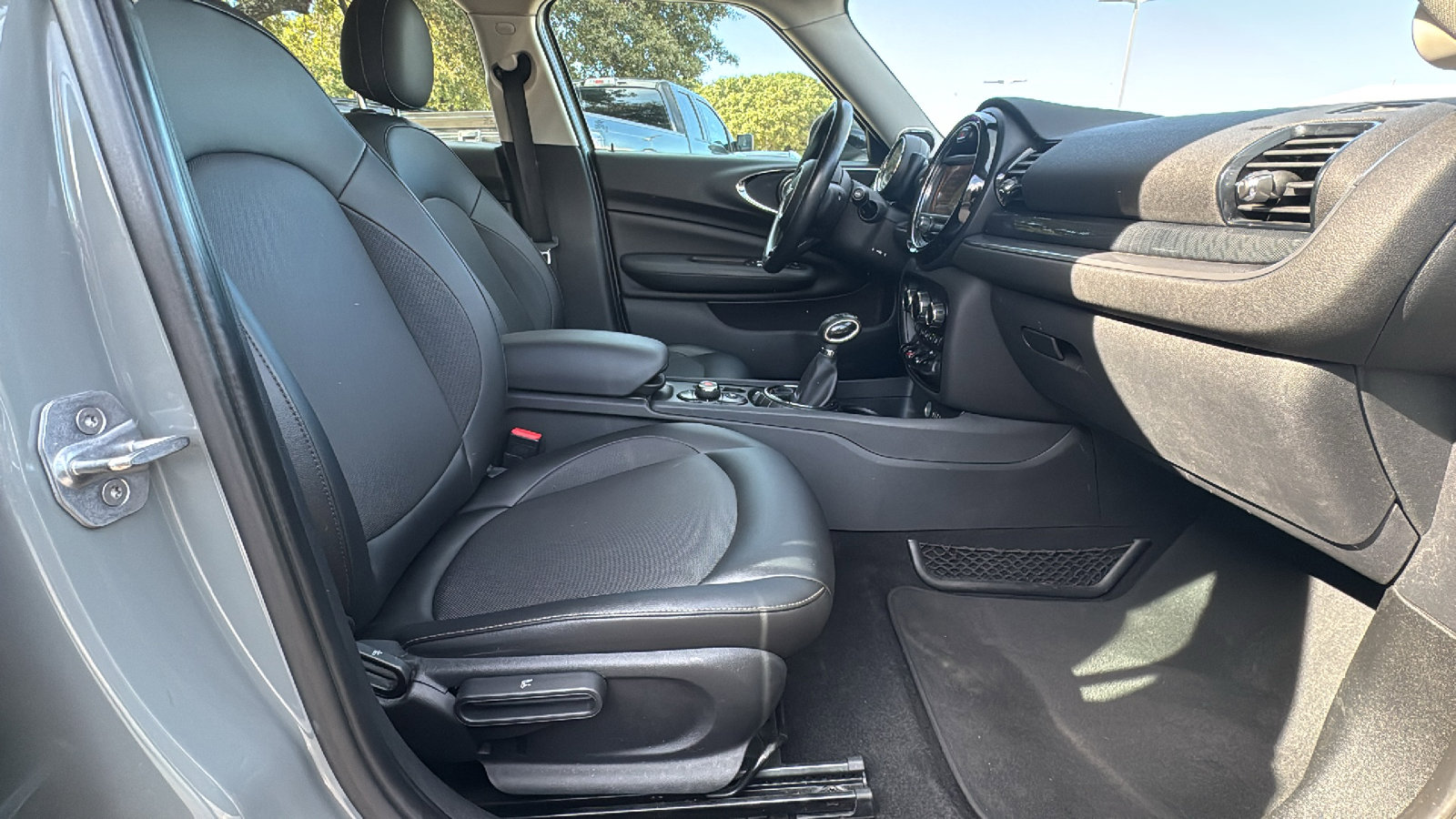 Used 2016 MINI Cooper Clubman image 26