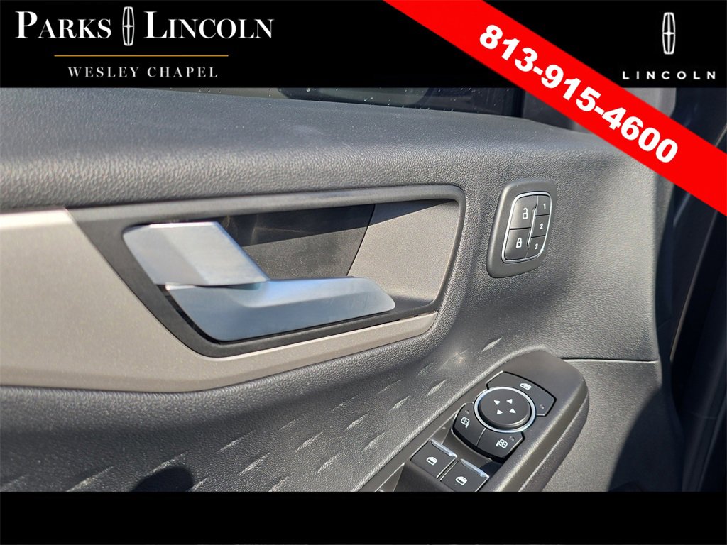 Used 2020 Ford Escape SEL image 17