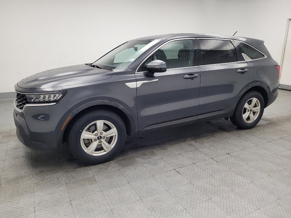 Used 2022 Kia Sorento LX FWD image 2