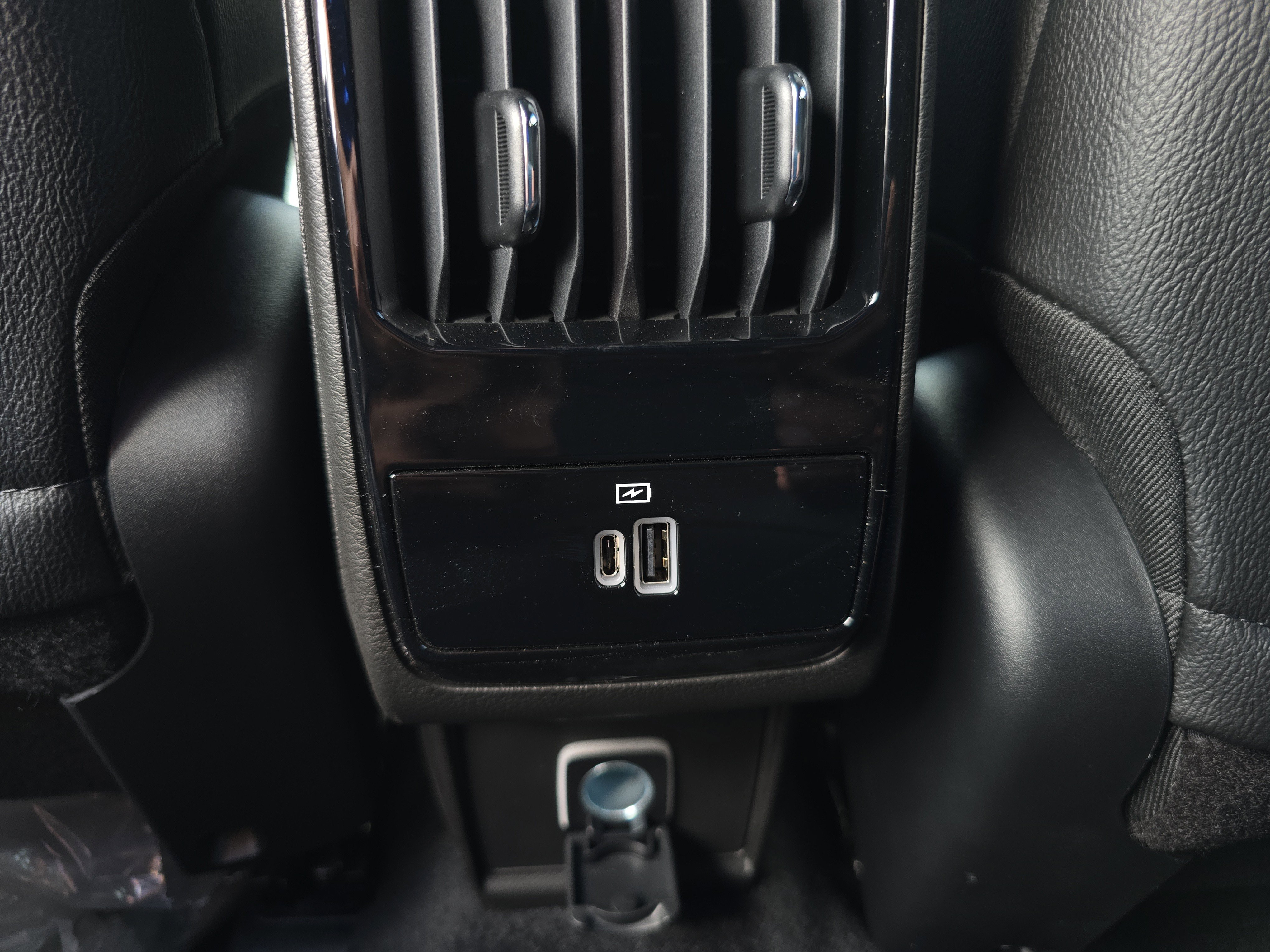 New 2025 Jeep Compass Limited w/ High Altitude Package image 14