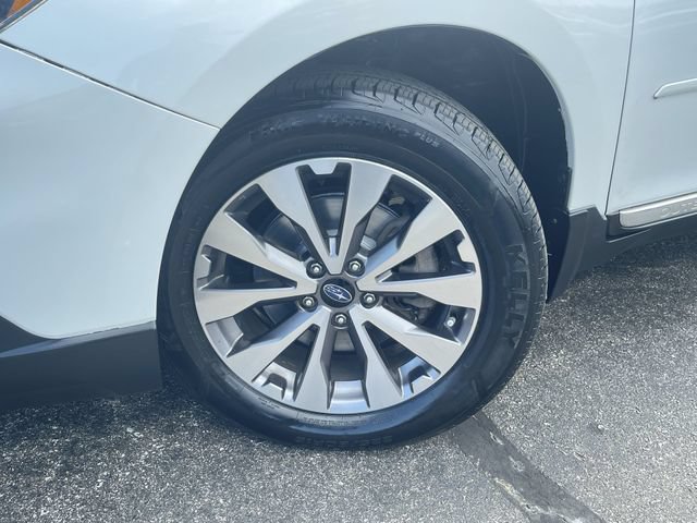 Used 2017 Subaru Outback 3.6R Touring w/ Popular Package #5A AWD/4WD image 34