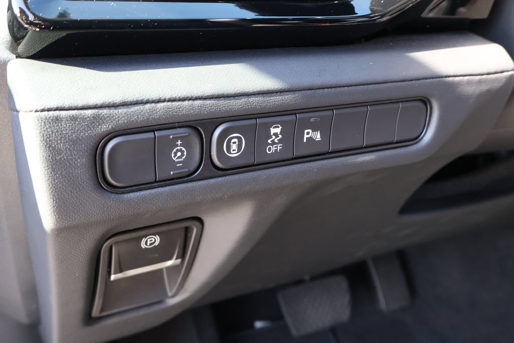 Used 2025 Acura MDX FWD w/ Technology Package image 16