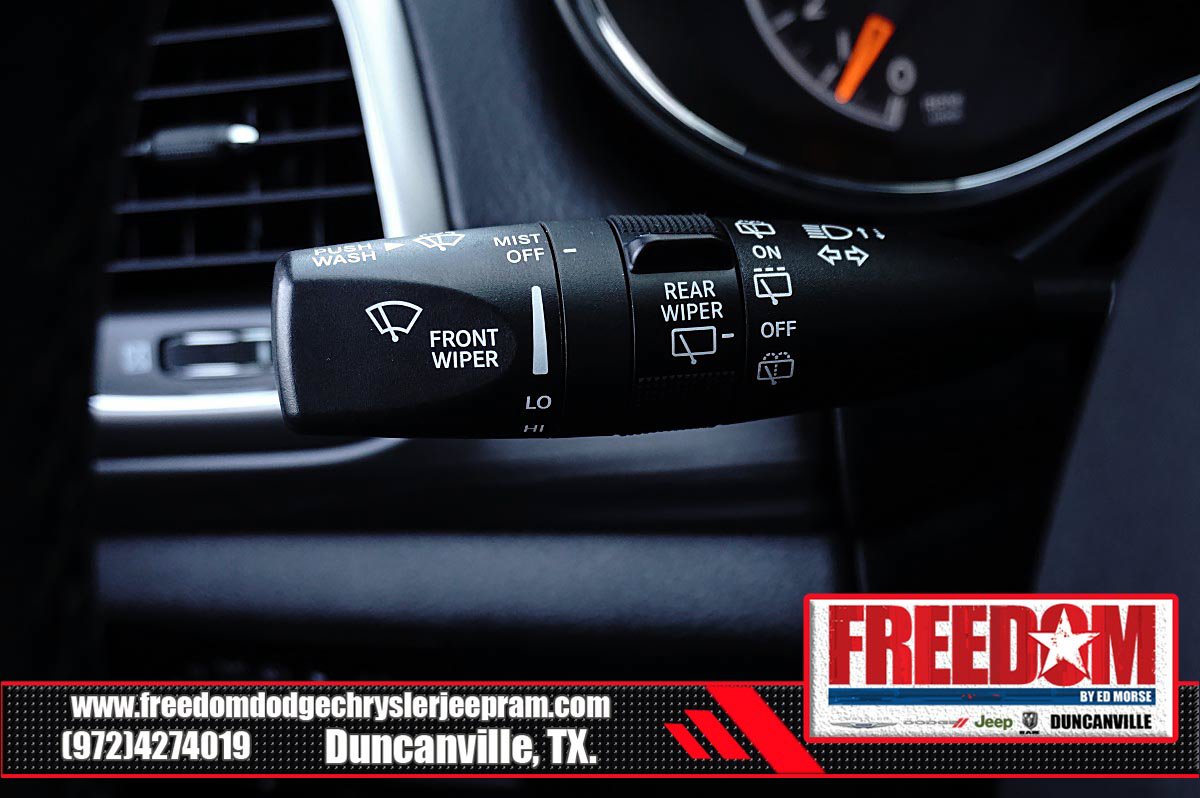 Certified 2020 Jeep Grand Cherokee Altitude RWD image 29