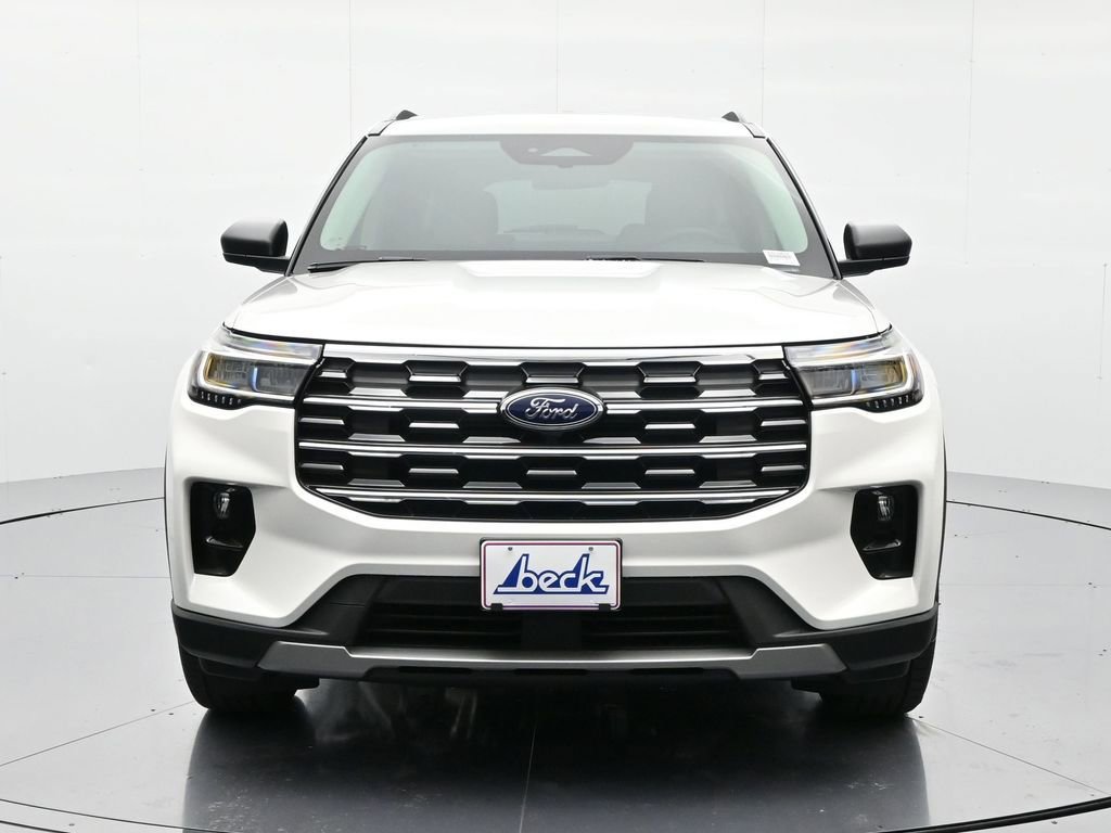 New 2026 Ford Explorer Active w/ Active Comfort Package image 2