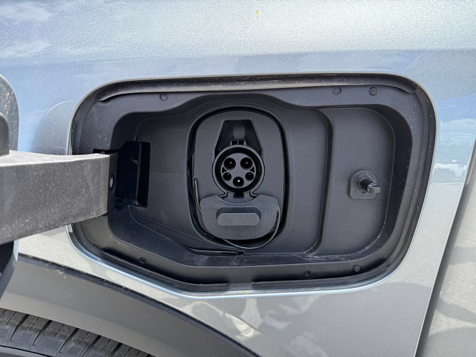 New 2026 Chevrolet Equinox EV LT FWD image 17