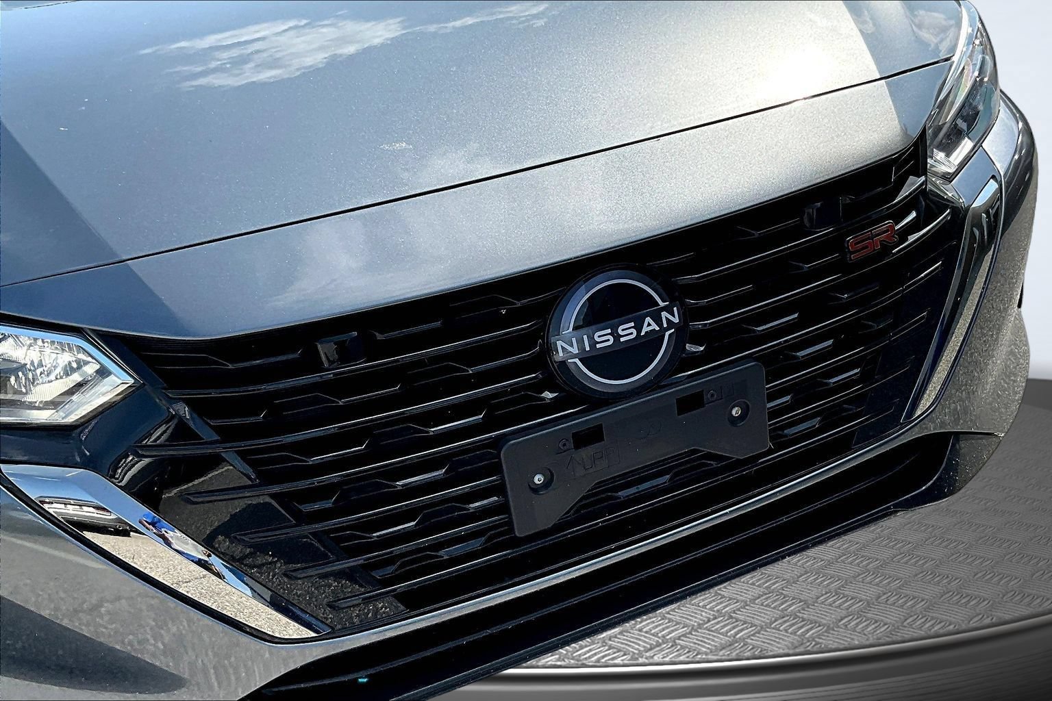 Used 2025 Nissan Sentra SR FWD image 30