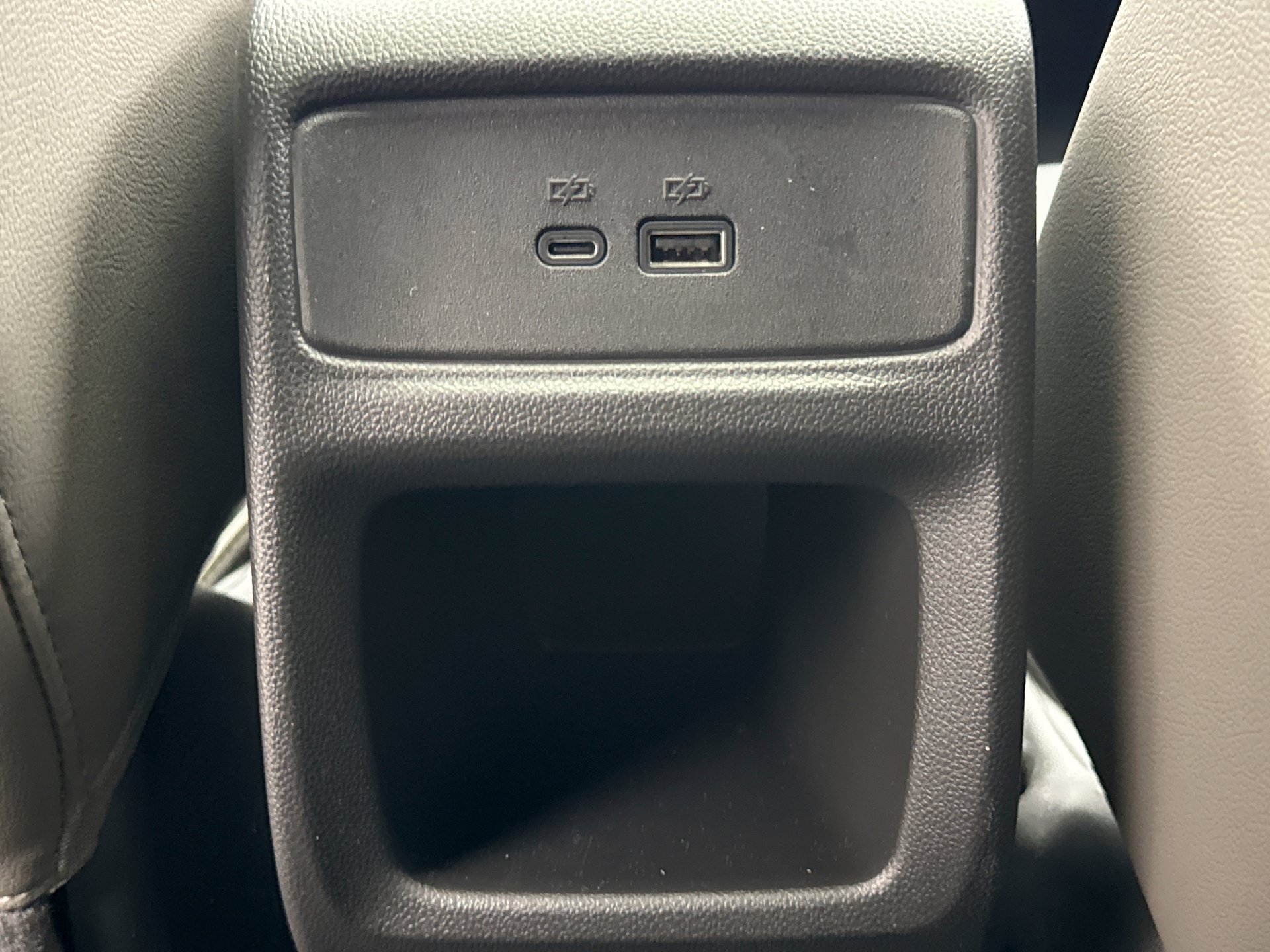 Used 2024 Chevrolet Trax ACTIV w/ Sunroof Package FWD image 20