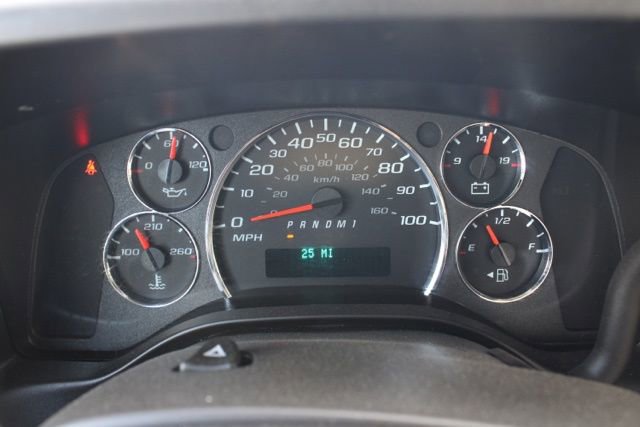 Used 2024 Chevrolet Express 3500 w/ Power Convenience Package image 17