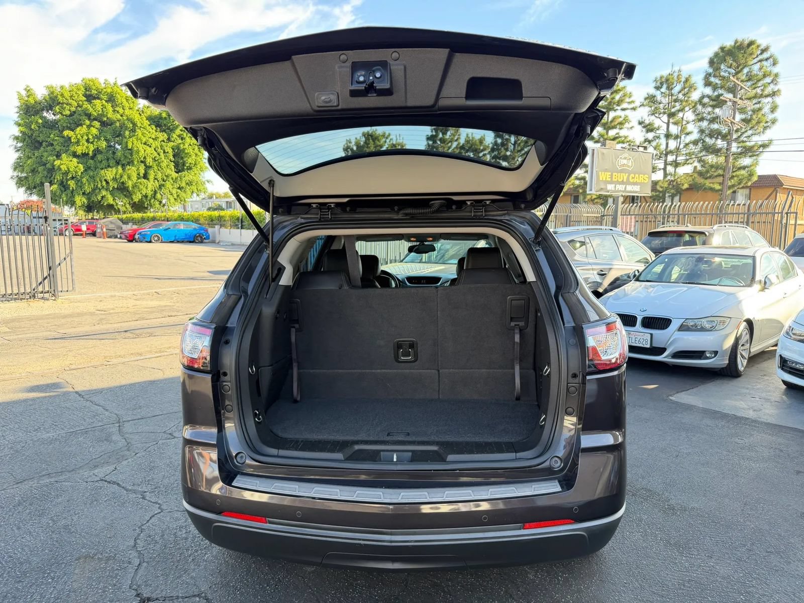 Used 2015 Chevrolet Traverse LT FWD image 17