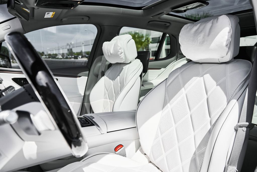 Used 2024 Mercedes-Benz Maybach EQS 680 4MATIC image 48