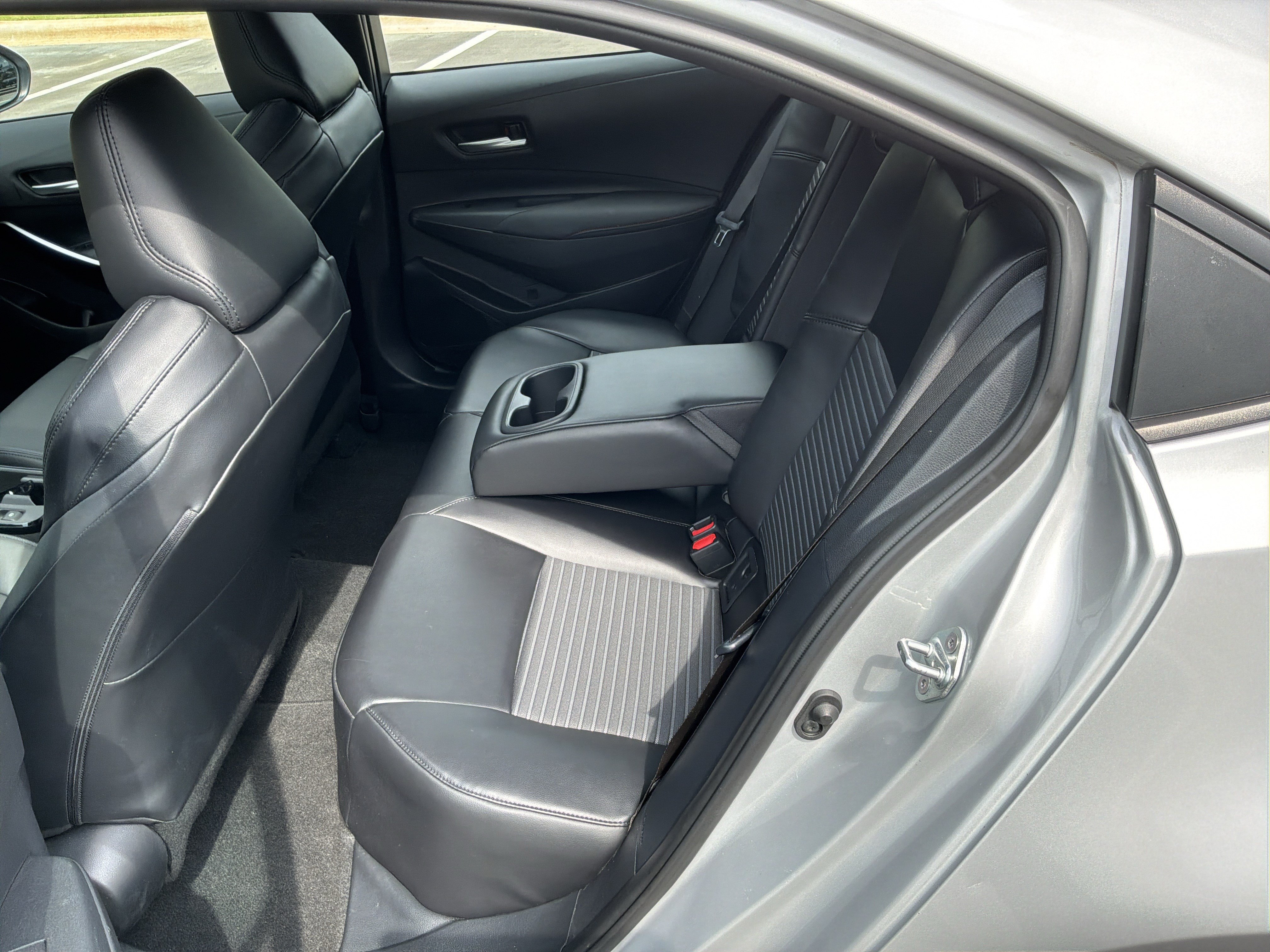 Used 2023 Toyota Corolla XSE FWD image 31