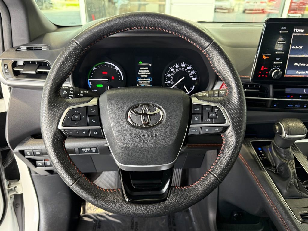 Certified 2021 Toyota Sienna XSE image 26