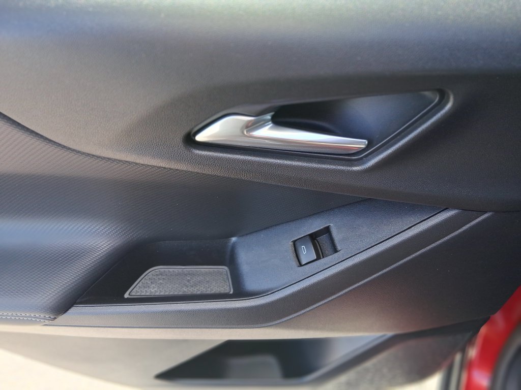 Used 2025 Chevrolet Equinox LT AWD/4WD image 17
