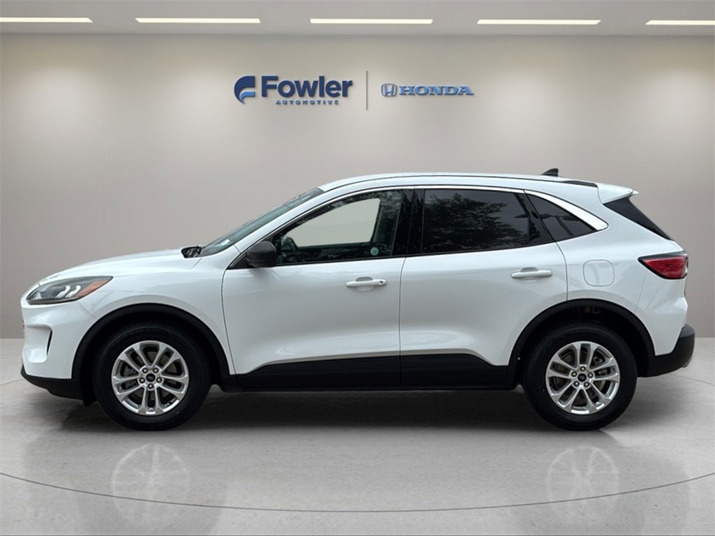 Used 2022 Ford Escape SE image 3