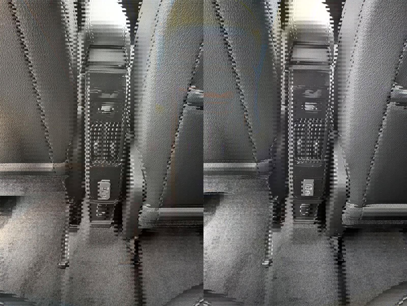 New 2025 Jeep Compass Limited w/ Sun & Sound Group image 28