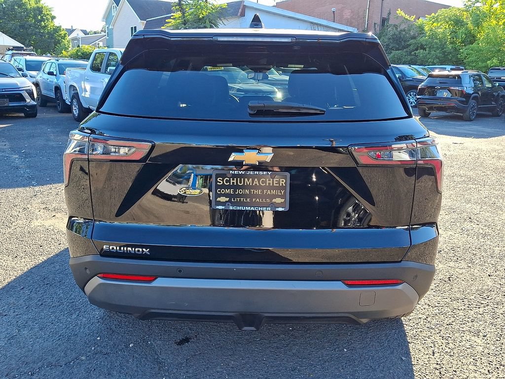 Used 2025 Chevrolet Equinox LT FWD image 7