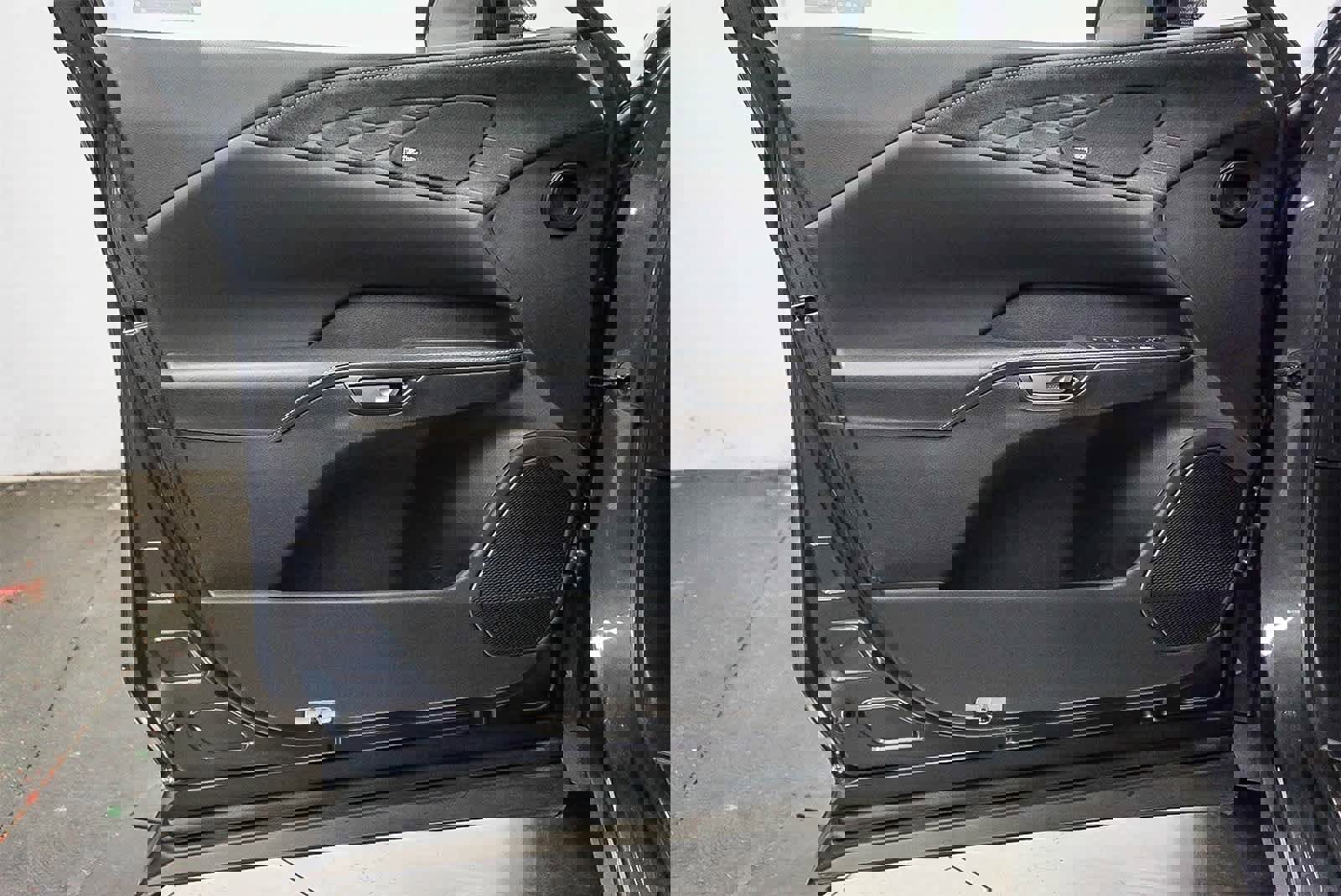 Used 2024 Lexus RX 450h Luxury w/ Convenience Package image 22