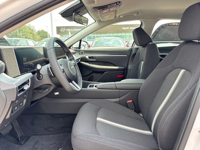 Used 2026 Hyundai Sonata SEL FWD image 10