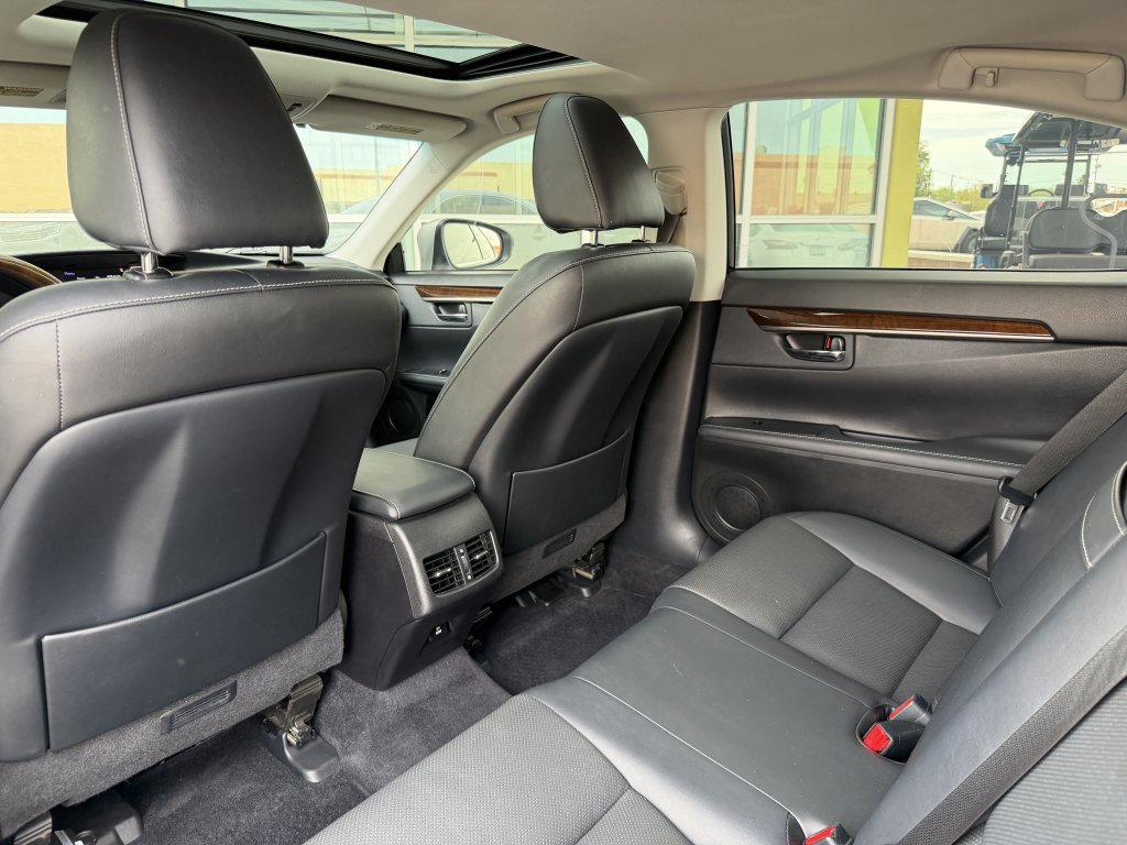 Used 2015 Lexus ES 350 w/ Premium Package FWD image 33