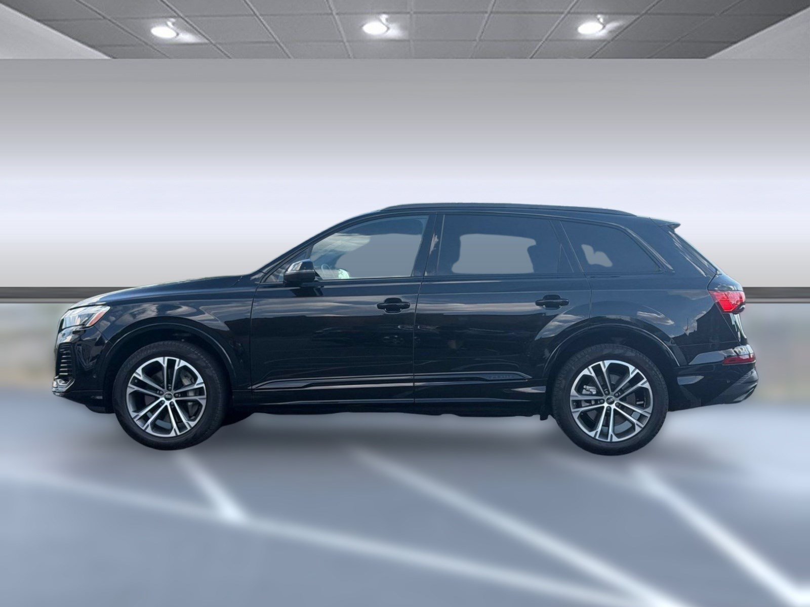 Certified 2025 Audi Q7 2.0T Premium Plus w/ Premium Plus Package AWD/4WD image 2