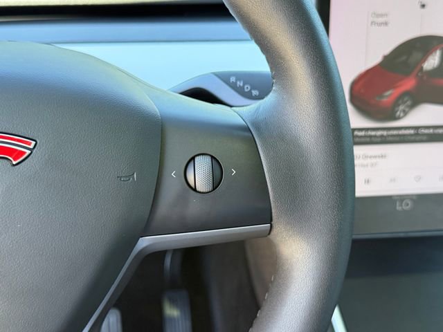 Used 2021 Tesla Model Y Long Range image 15