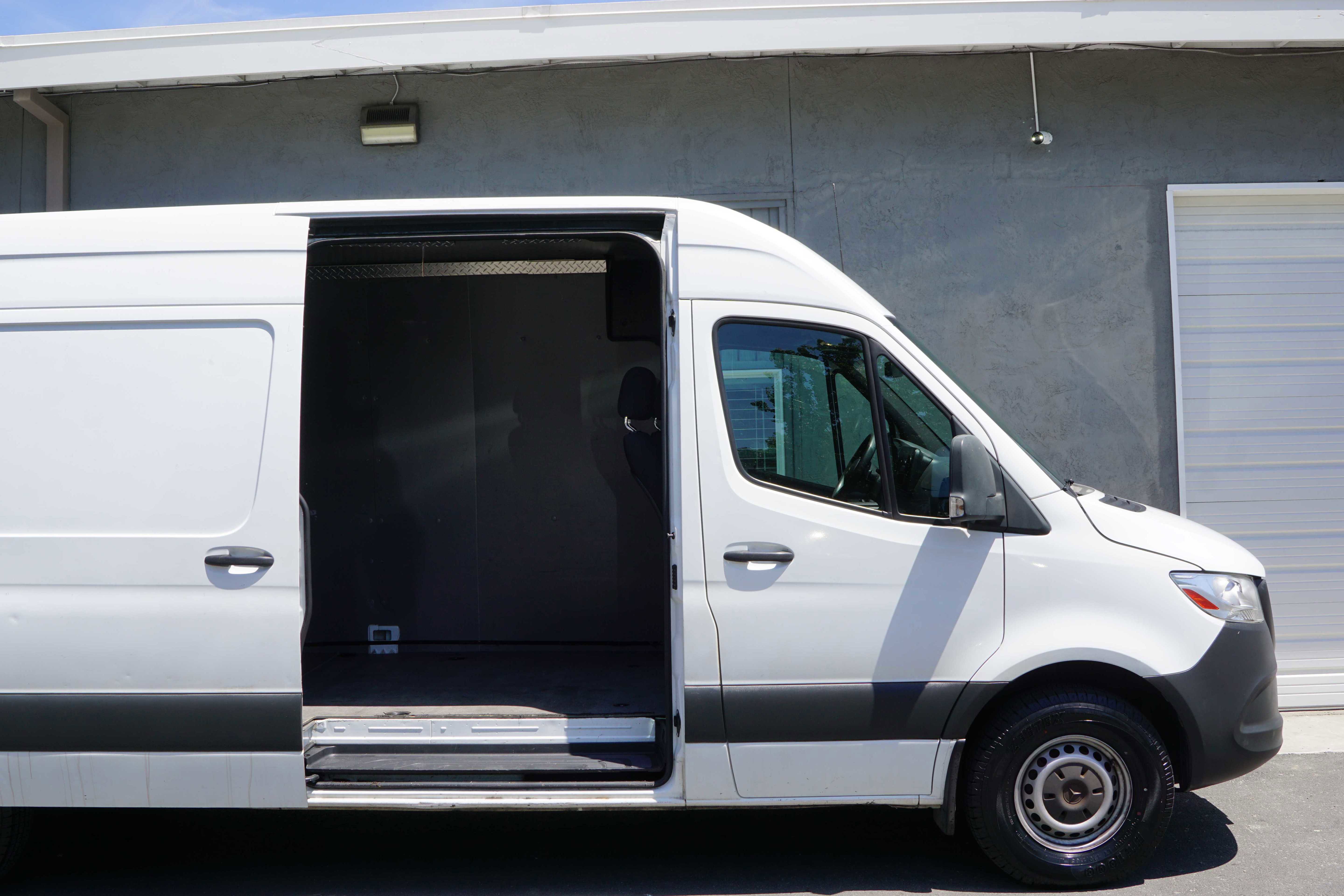 Used 2019 Mercedes-Benz Sprinter 170 image 17