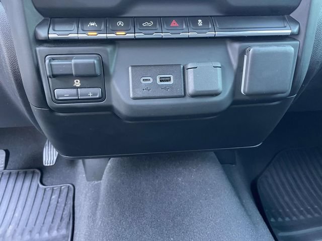 Used 2024 Chevrolet Silverado 1500 Custom w/ LPO, Dark Essentials Package AWD/4WD image 29