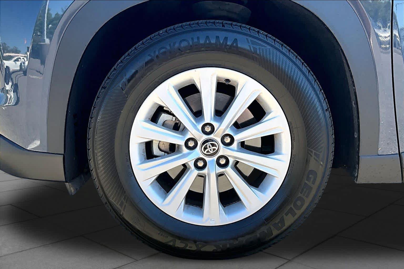 Certified 2024 Toyota Grand Highlander AWD image 10
