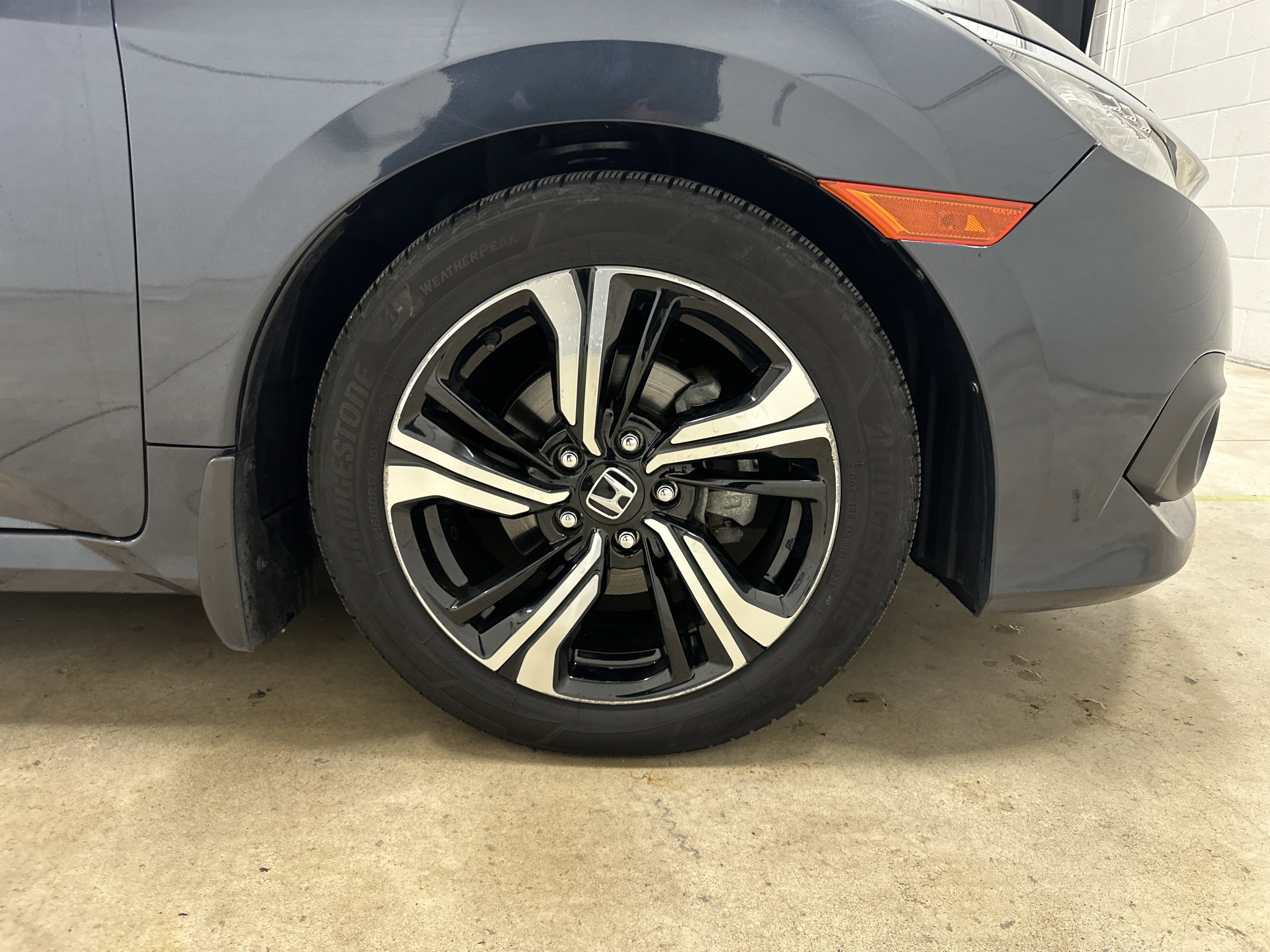 Used 2016 Honda Civic Touring image 13