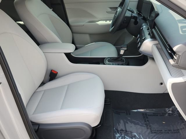 Certified 2024 Hyundai Kona SE image 18