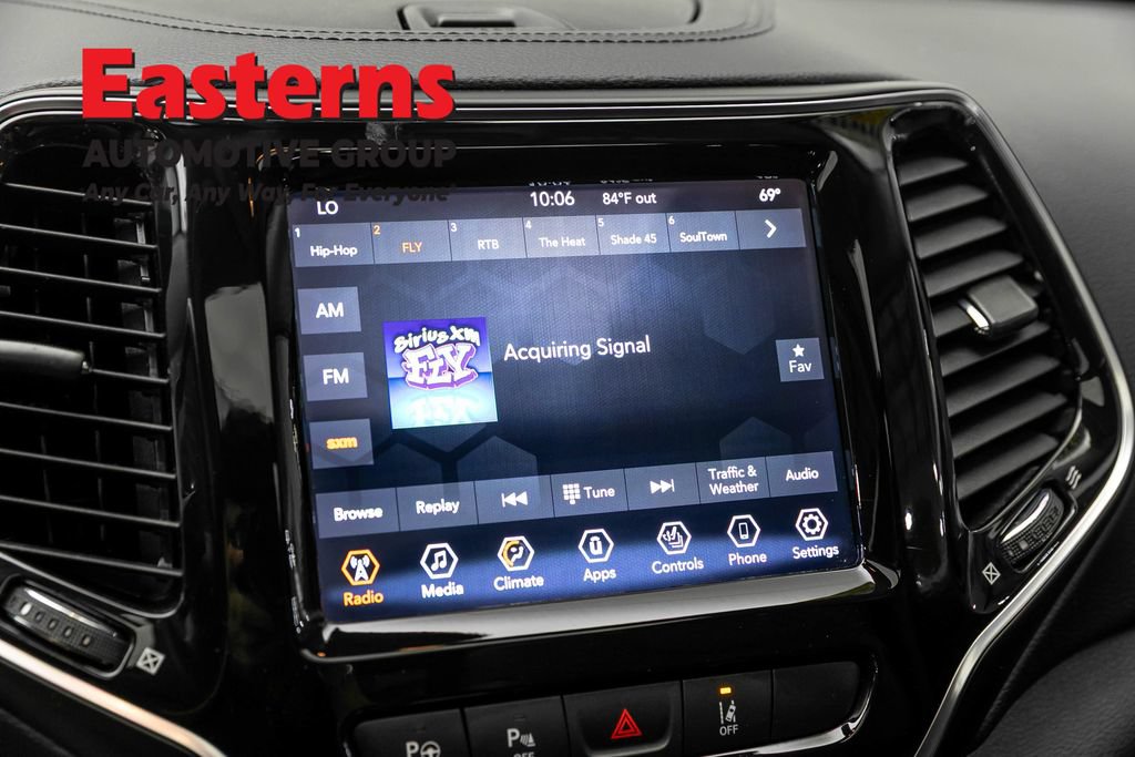Used 2021 Jeep Cherokee Limited w/ Mopar Interior Package AWD/4WD image 19