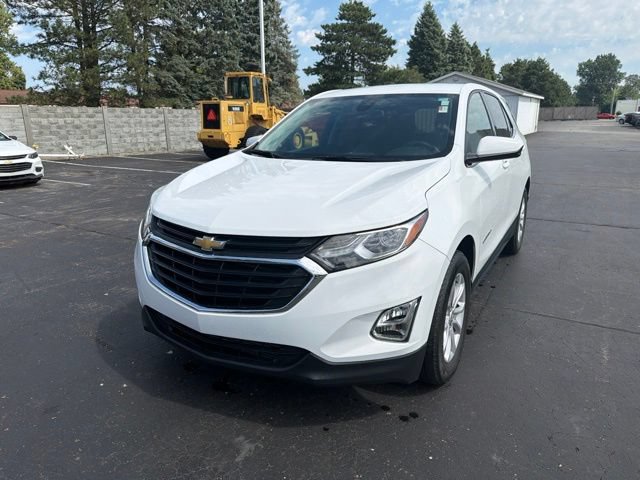 Used 2020 Chevrolet Equinox LT w/ Driver Convenience Package FWD image 2